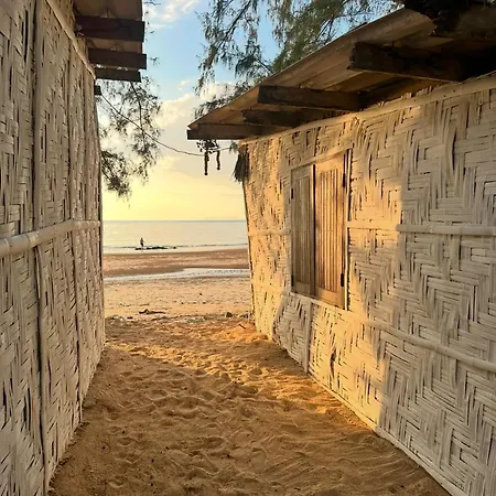 Garden Beach Bungalows